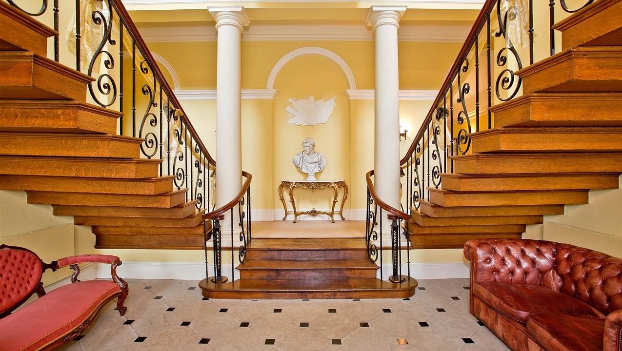 What Is A Balustrade Background Precision Timber Handrails By Clive Durose
